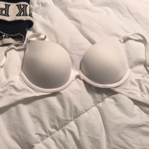 White push up bra